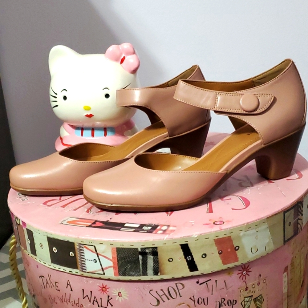Easy Spirit Mary Jane Heels